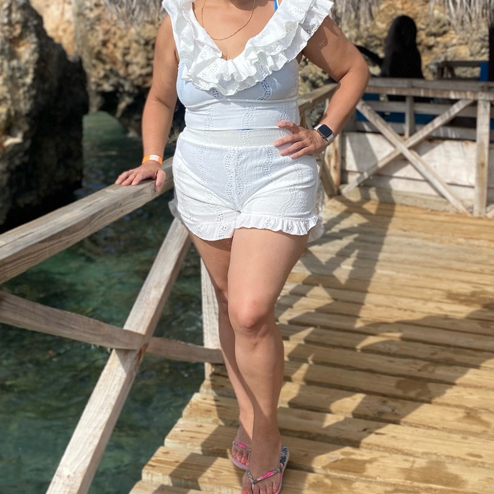 White Ruffled Shorts Set - Picture 3 of 4